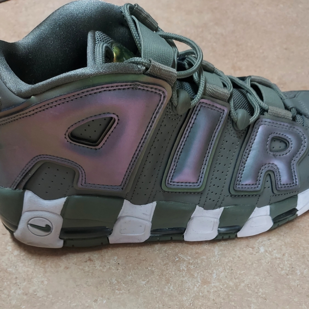 Nike Uptempo